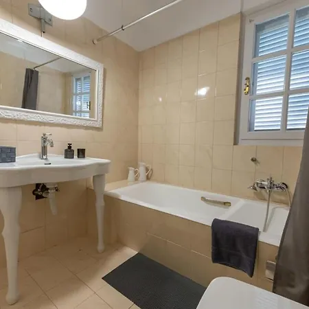 Serene Seaside Bliss - Lush & Secluded Garden Oasis Casa de Férias *